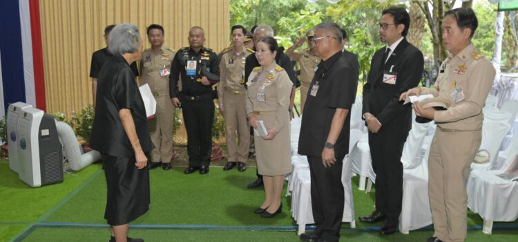 สวทช. ร่วมเฝ้ารับเสด็จฯ สมเด็จพระกนิษฐาธิราชเจ้า กรมสมเด็จพระเทพรัตนราชสุดา ฯ สยามบรมราชกุมารี ถวายรายงานการขยายผลเทคโนโลยีการผลิตถั่วเขียวพันธุ์ KUML กับกลุ่มผลิตเมล็ดพันธุ์ข้าวหอมมะลิ 105 พระราชทานฯ