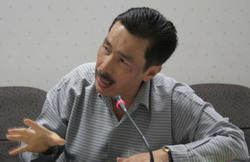 ศ.ดร.ยศ สันตสมบัติ