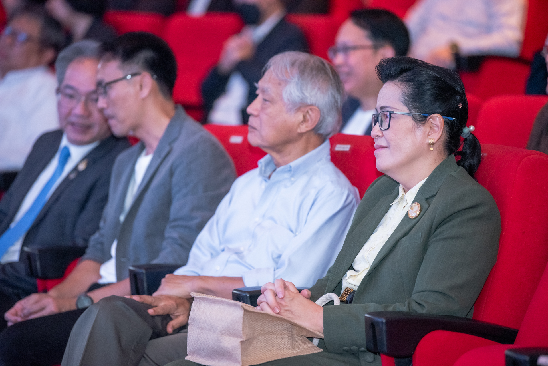 ภาพบรรยากาศผู้ร่วมงานสัมมนา Decoding Thailand’s AI Future: Strategy for Competitive Edge 