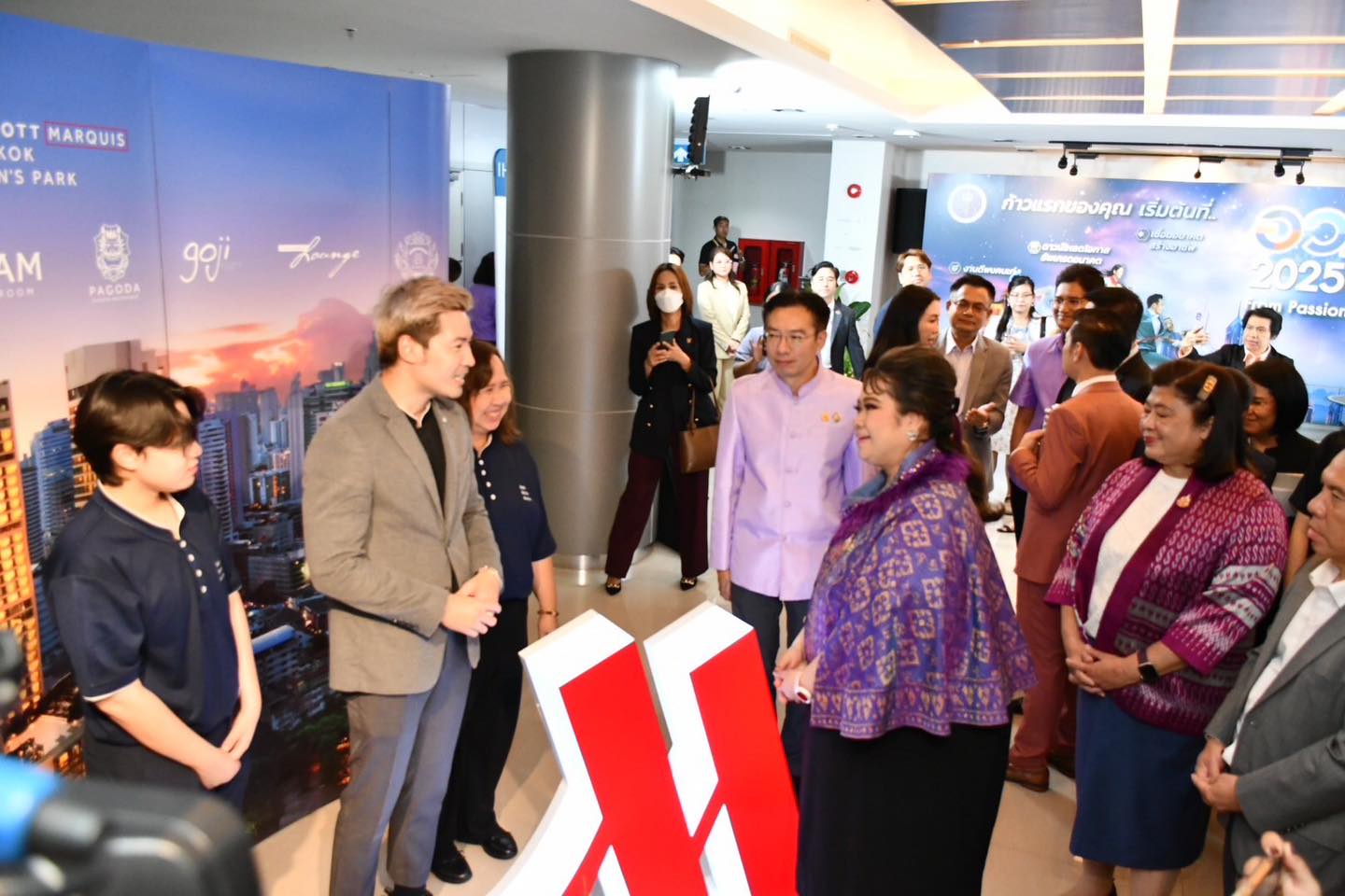 ภาพเยี่ยมชมบูธในงาน แถลงข่าว “อว. Job Fair 2025”