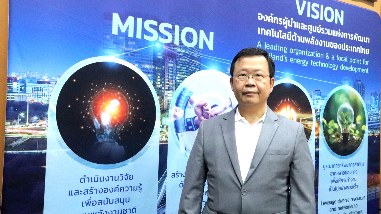 คุณกิตติชัย วัฒนอารีกุล ที่ปรึกษา บริษัทวิโรจน์รัตน์ เมเนจเม้นท์ จำกัด 