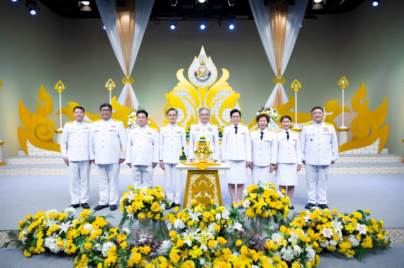 ภาพคณะผู้บริหารระดับสูงของ สวทช. ร่วมบันทึกเทปถวายพระพรชัยมงคล พระบาทสมเด็จพระวชิรเกล้าเจ้าอยู่หัว เนื่องในโอกาสมหามงคลวันเฉลิมพระชนมพรรษา 28 กรกฎาคม 2568
