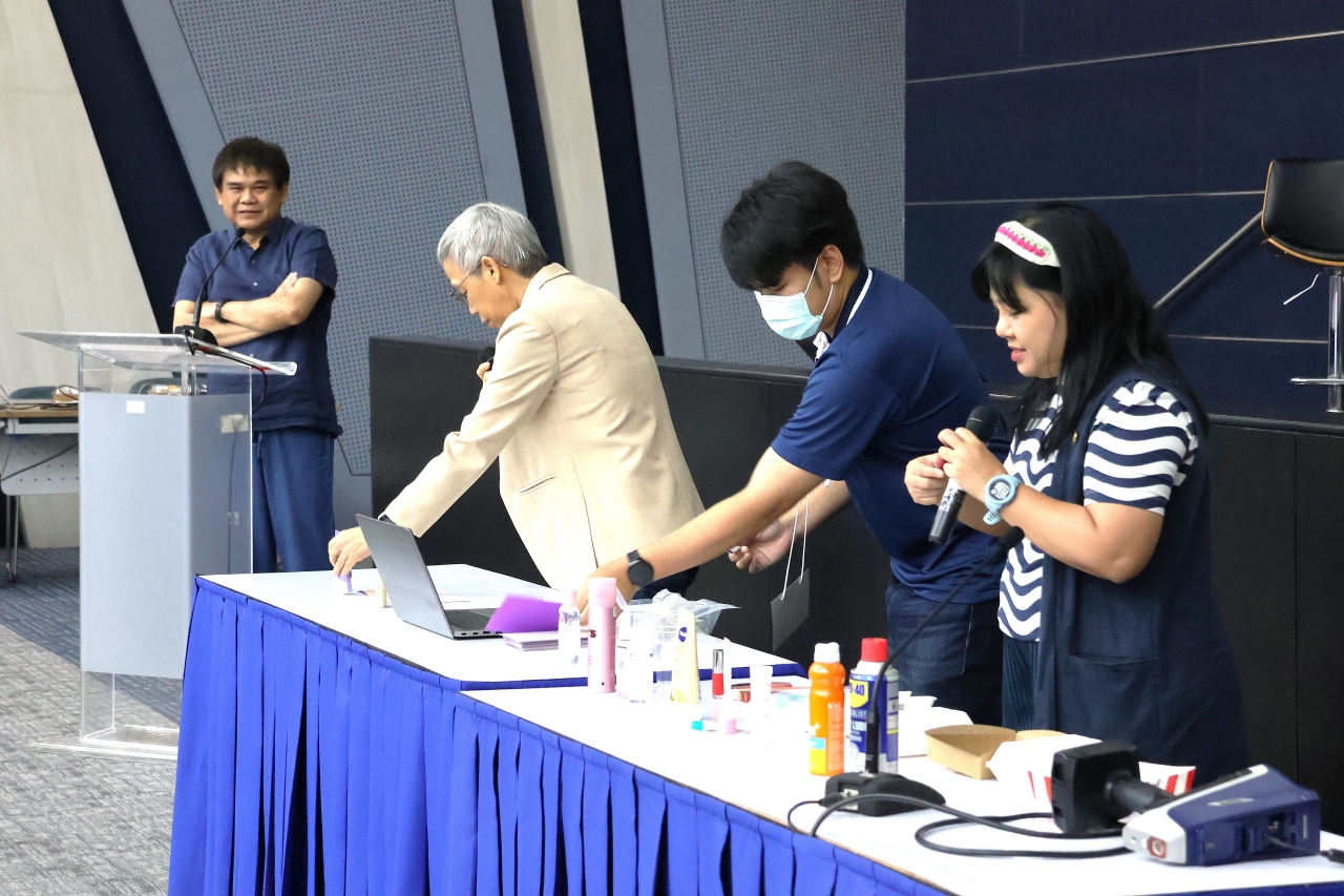 ภาพบรรยากาศกิจกรรม POPs Campaigning Workshop