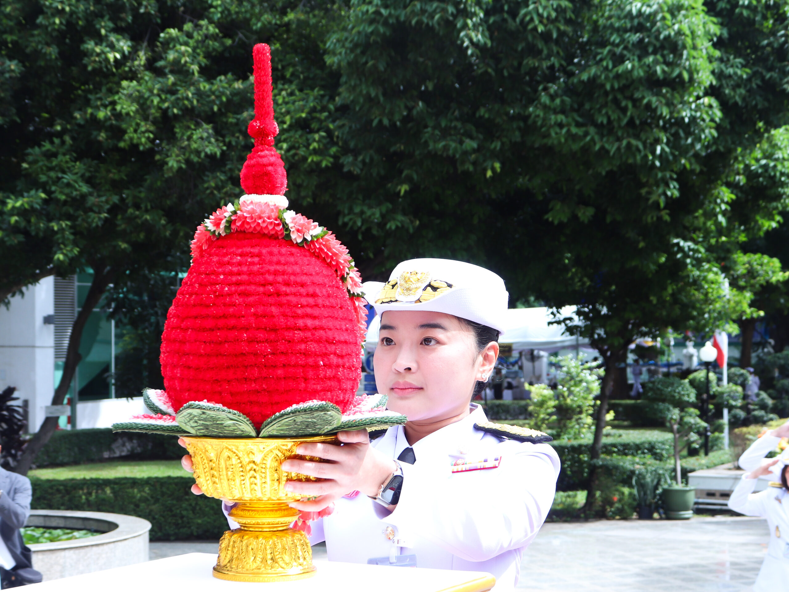 ภาพพิธีการวางพานพุ่ม