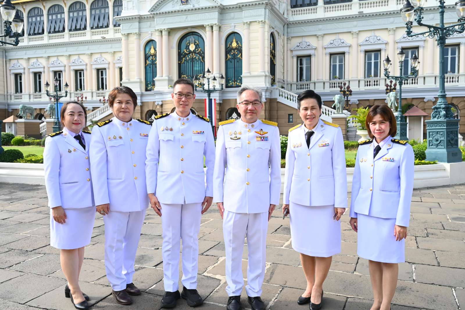 ภาพศาสตราจารย์ ดร.ชูกิจ ลิมปิจำนงค์ ผู้อำนวยการ สวทช. นำคณะผู้บริหารเข้าร่วมพิธี