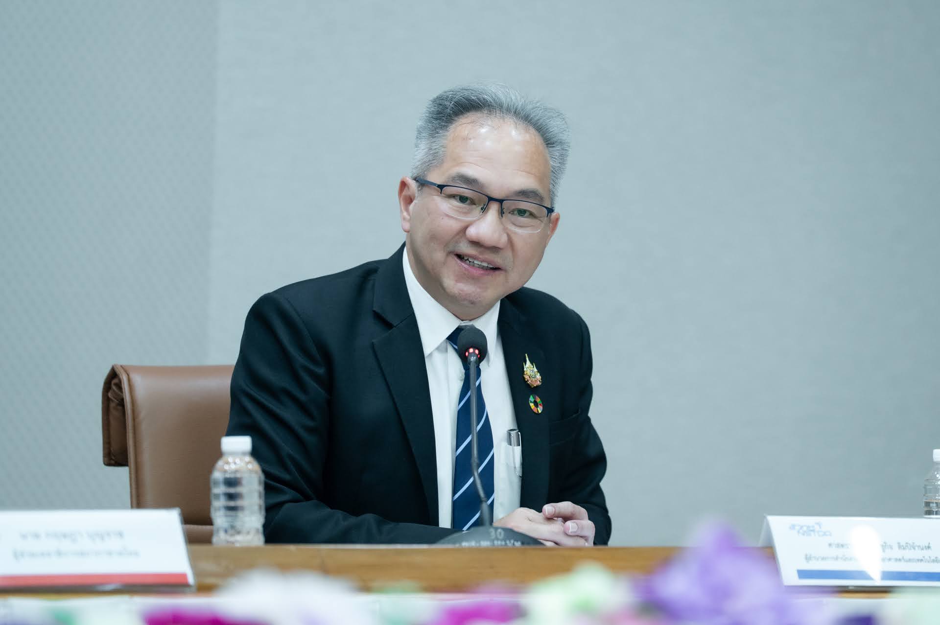 ภาพศาสตราจารย์ ดร.ชูกิจ ลิมปิจำนงค์ ผู้อำนวยการสำนักงานพัฒนาวิทยาศาสตร์และเทคโนโลยีแห่งชาติ (สวทช.) 