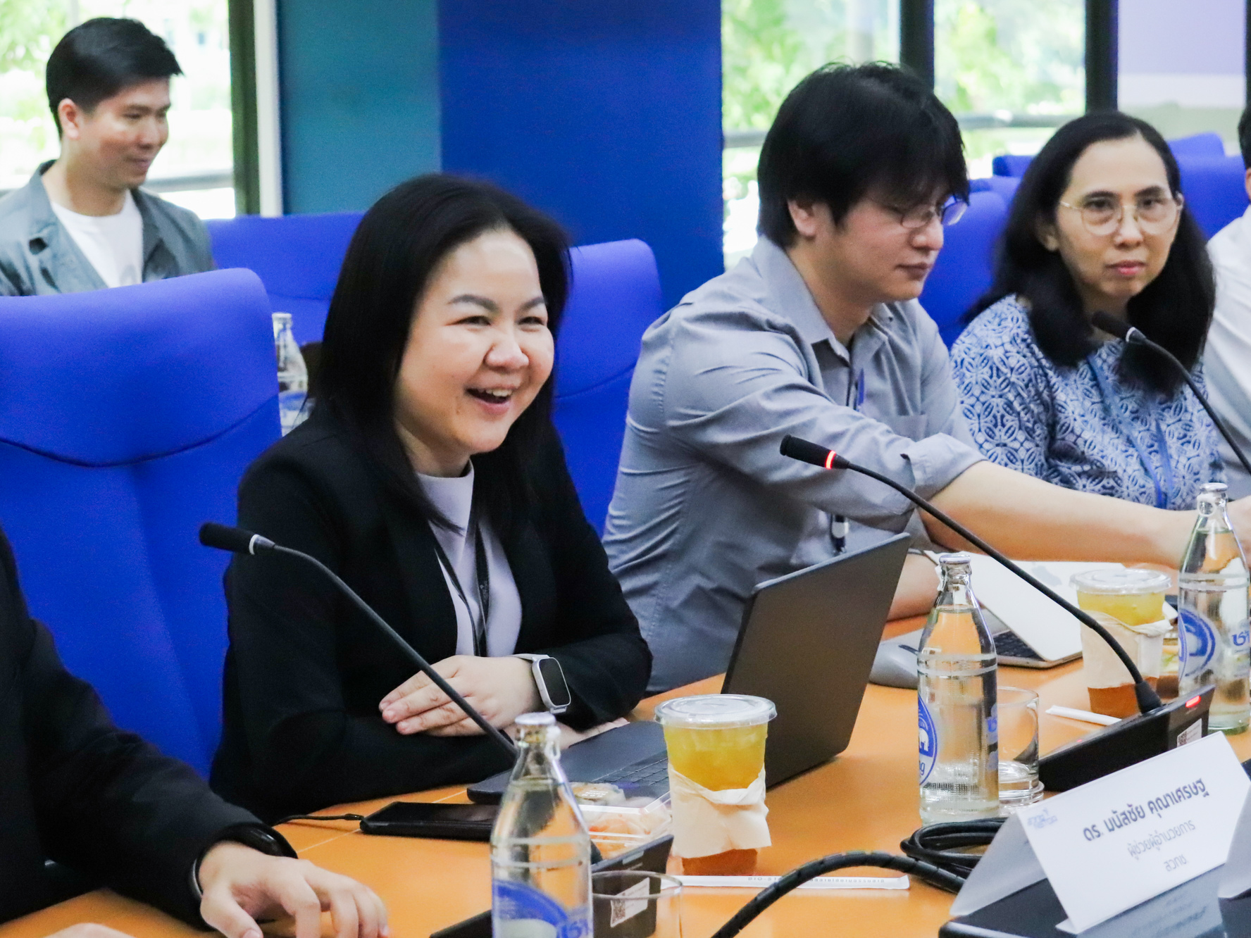 ภาพคณะผู้บริหารและบุคลากรจากมหาวิทยาลัยขอนแก่นได้เข้าร่วมรับฟังการบรรยาย แลกเปลี่ยนข้อคิดเห็น