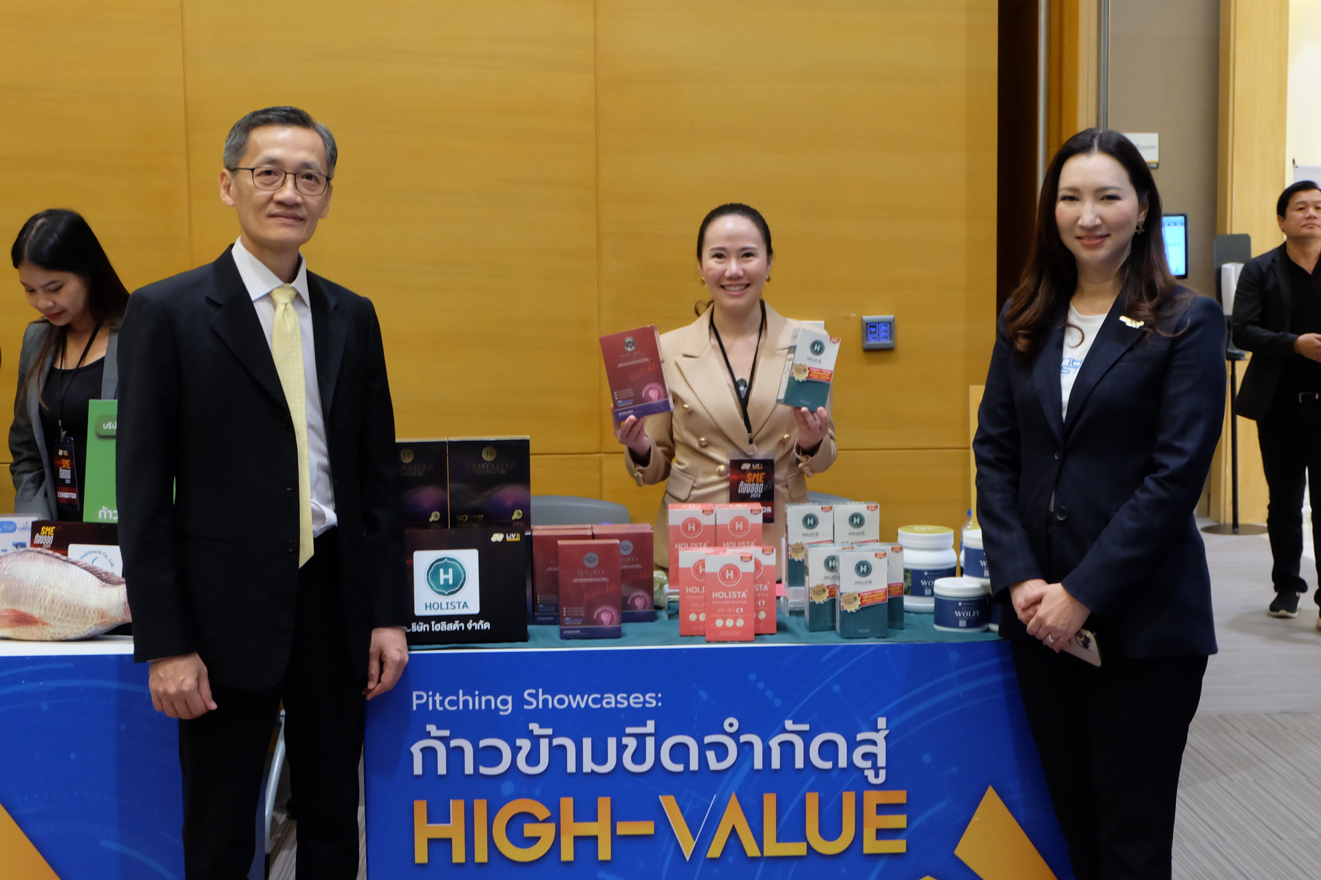 ภาพบูธ SME ต้องรอด 2025