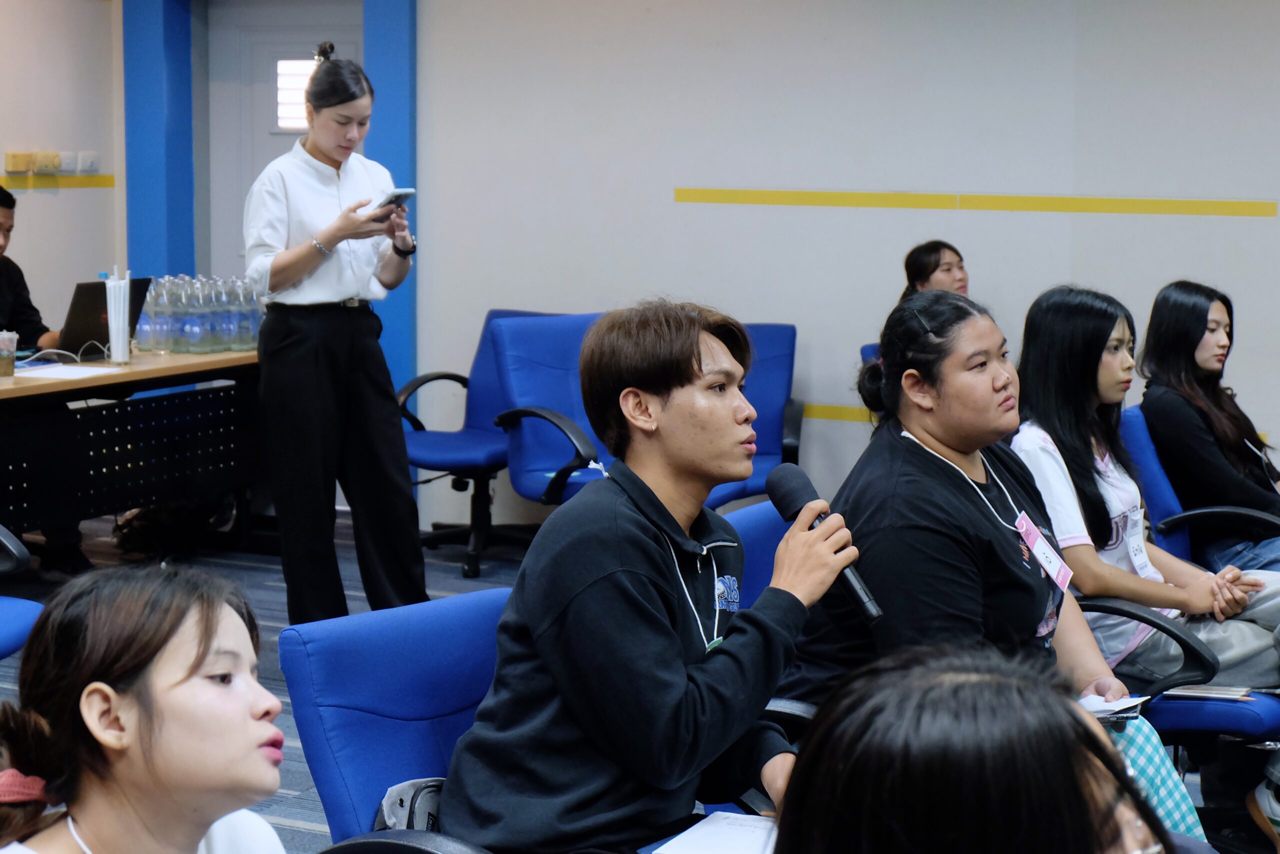 ภาพการบรรยายและเวิร์กชอปเพื่อเสริมทักษะการสื่อสารวิทยาศาสตร์