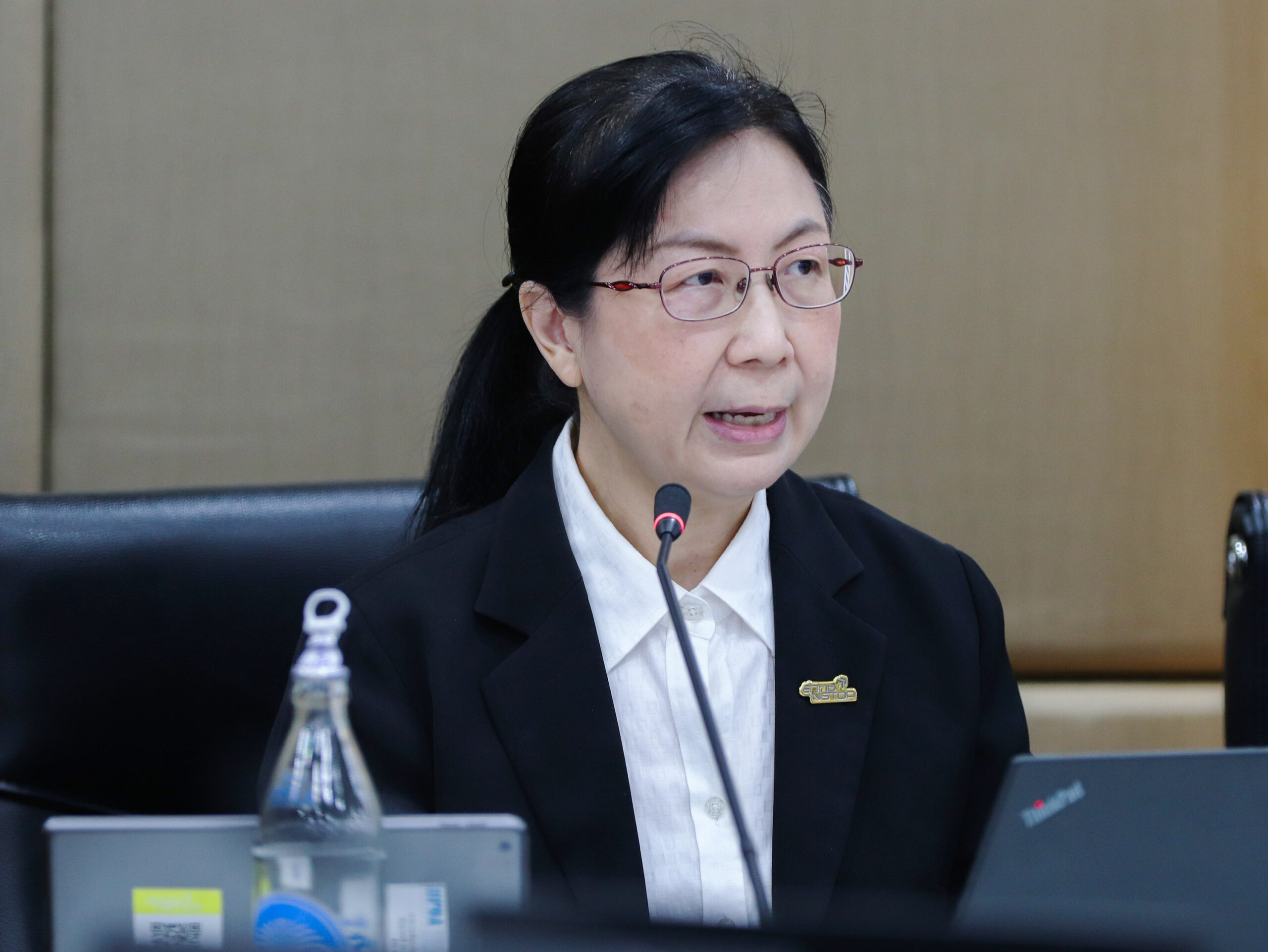 ภาพ ดร.กัลยา อุดมวิทิต ในการประชุม กวทช.