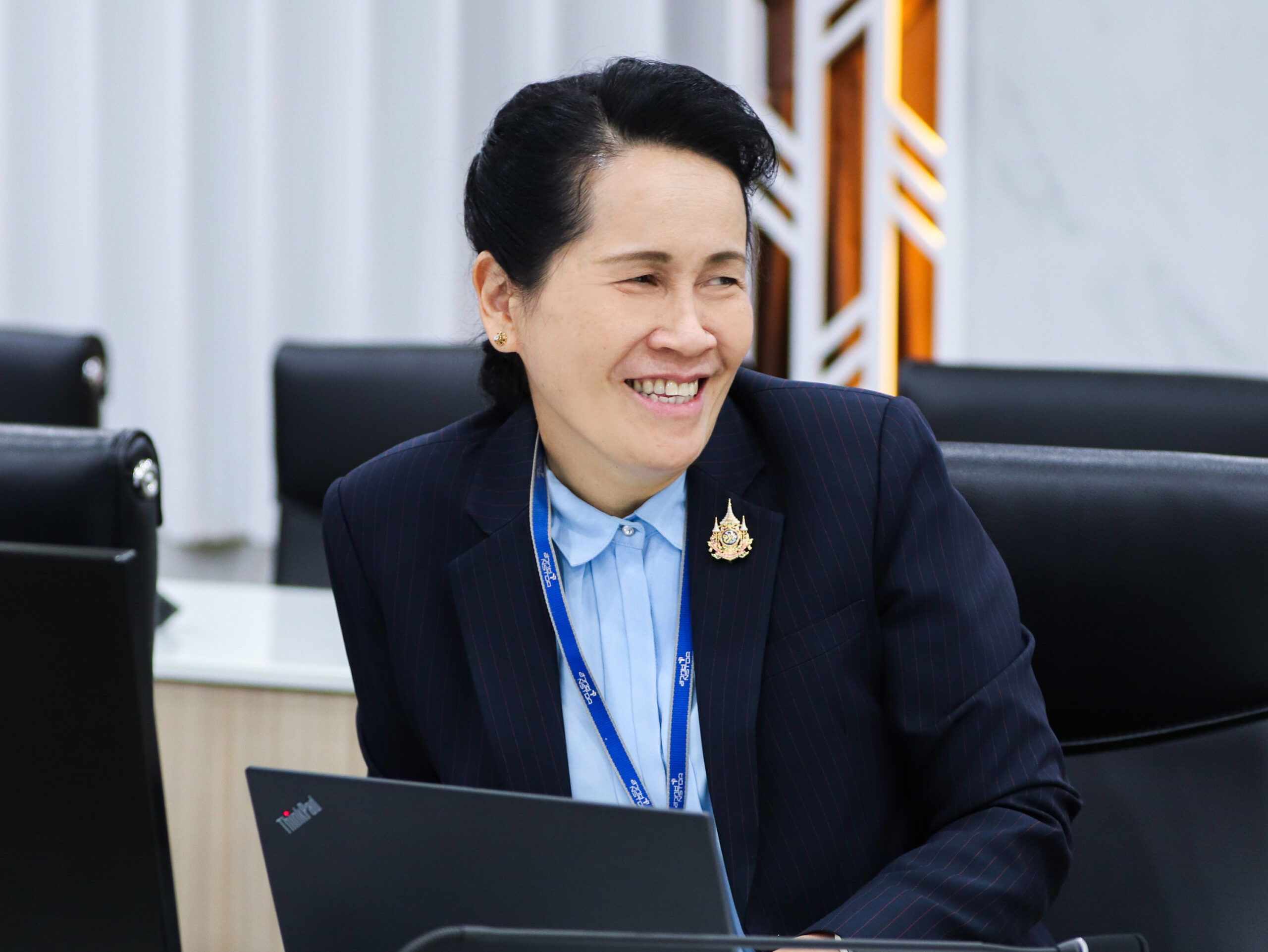 ภาพ ดร.จุฬารัตน์ ตันประเสริฐ ในการประชุม กวทช.