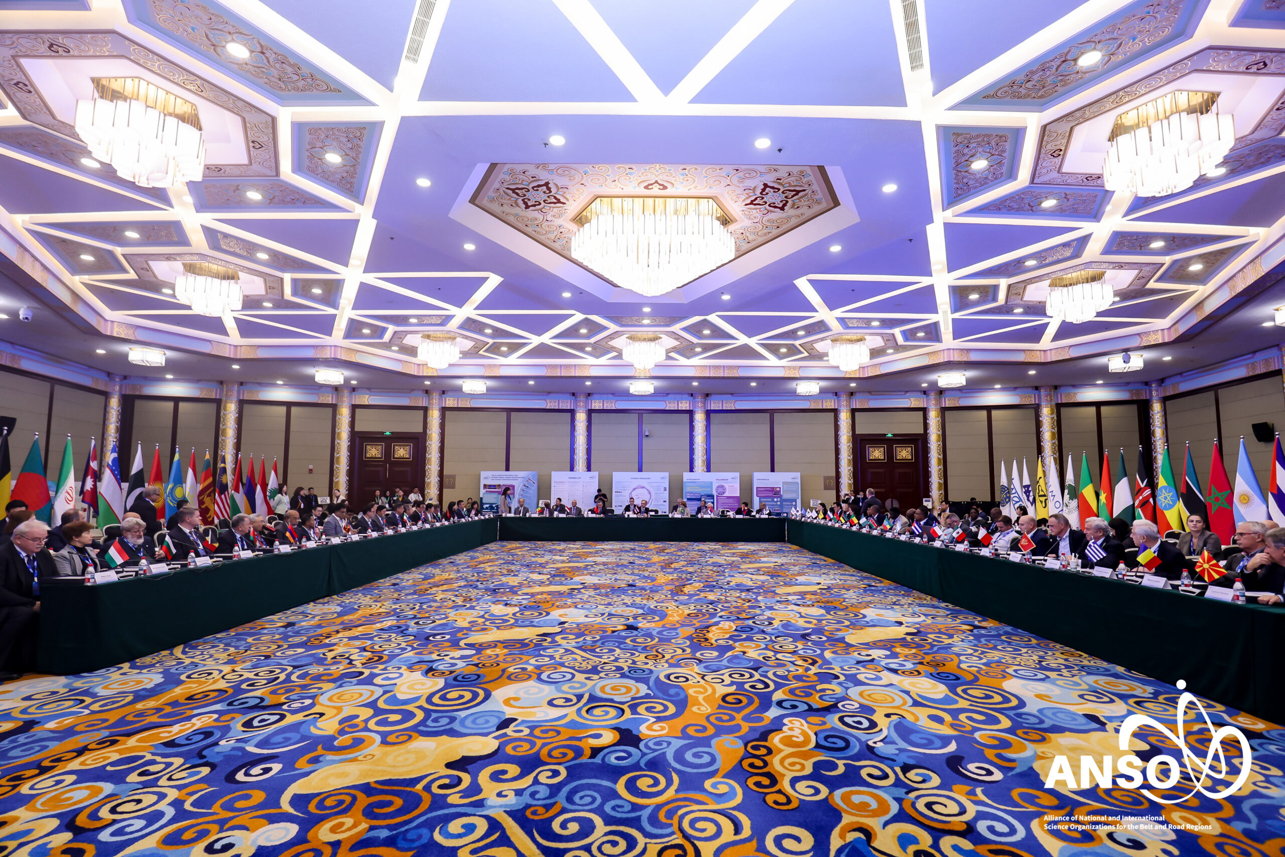 ภาพ ศ.ดร.ชูกิจ ลิมปิจำนงค์ ผู้อำนวยการ สวทช. เข้าร่วมการประชุม ANSO Governing Board ณ กรุงปักกิ่ง ประเทศจีน