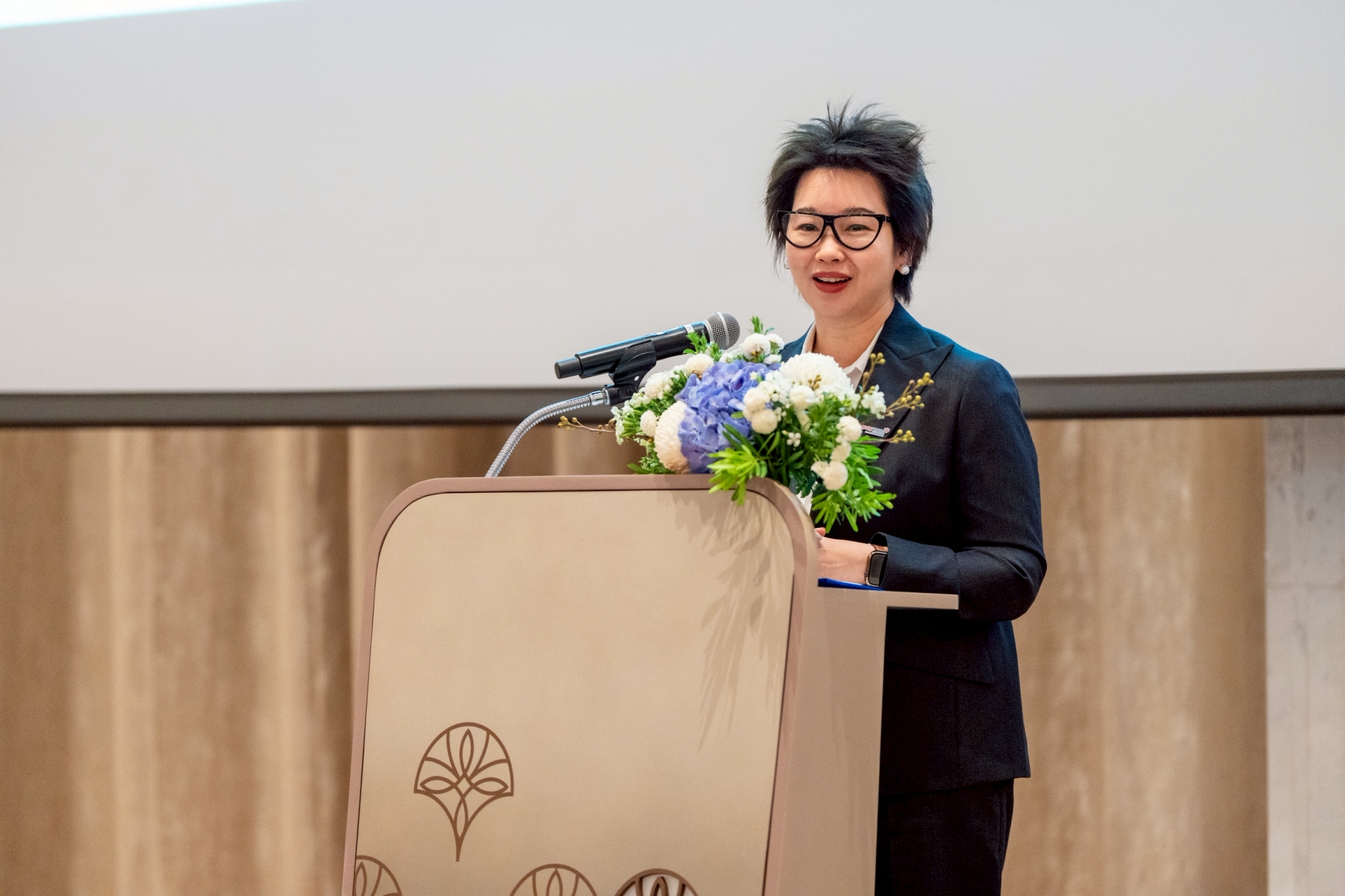 ภาพ ดร. ภญ.อุรชา รักษ์ตานนท์ชัย ผู้อำนวยการศูนย์นาโนเทคโนโลยีแห่งชาติ (นาโนเทค) สำนักงานพัฒนาวิทยาศาสตร์และเทคโนโลยีแห่งชาติ (สวทช.) 