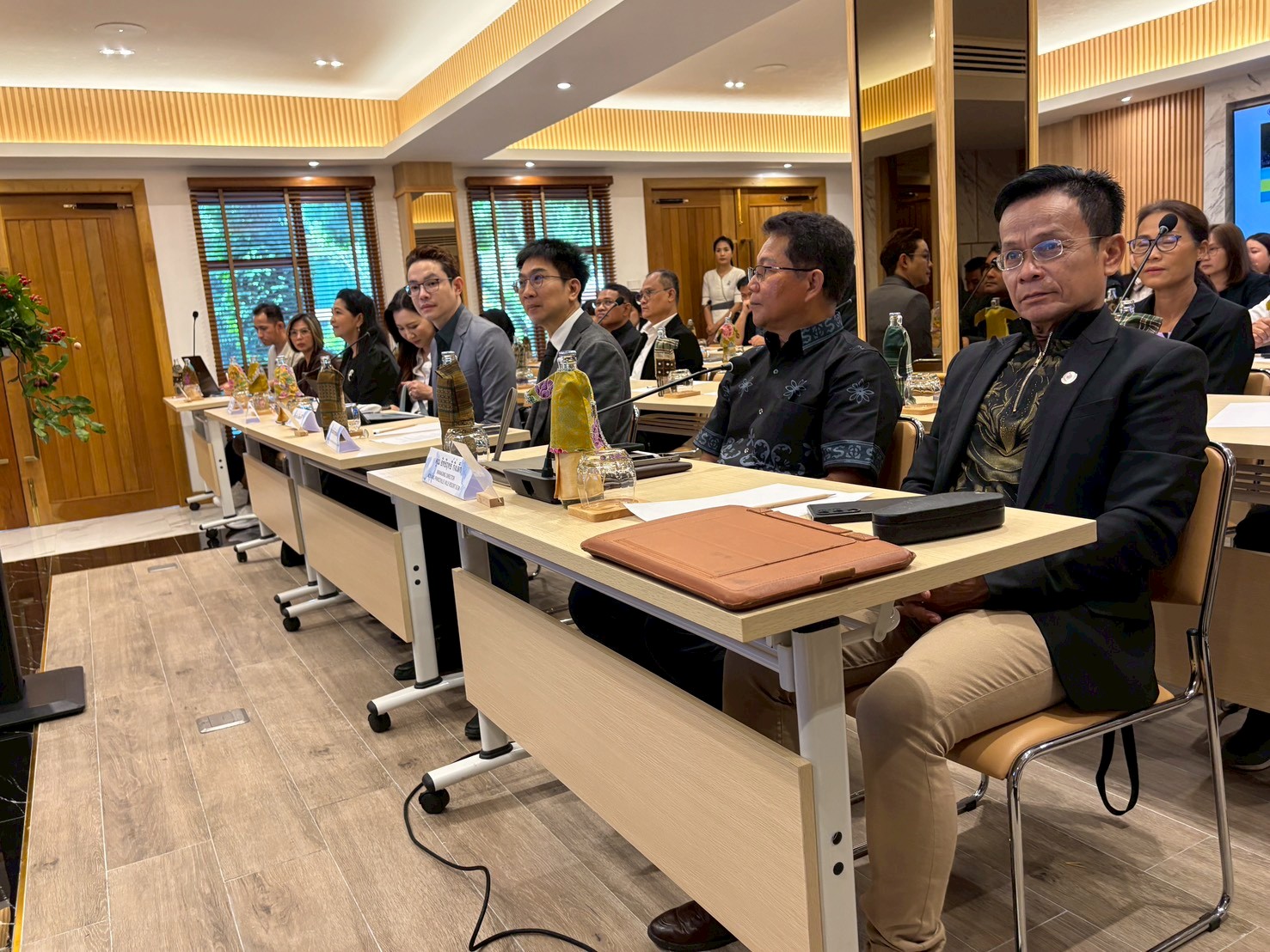 ภาพผู้บริหารสวทช. ร่วมเปิดงานนวัตกรรมสมุนไพรที่จังหวัดกระบี่