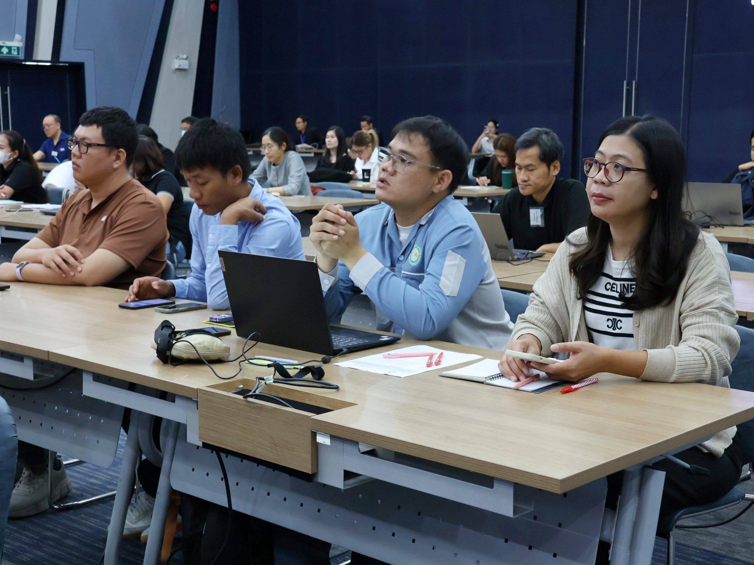 ภาพบรรยากาศการทำกิจกรรมกลุ่ม Workshop เพื่อวิเคราะห์สถานภาพองค์กรด้านอุตสาหกรรมเหมืองแร่