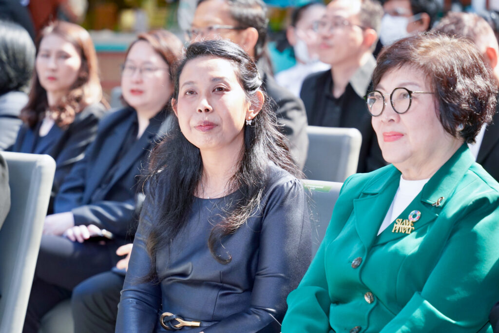 ภาพใกล้ ผู้แทนภาครัฐ เอกชน และนักวิจัย สวทช. ร่วม Kick Off โครงการลดขยะอาหาร