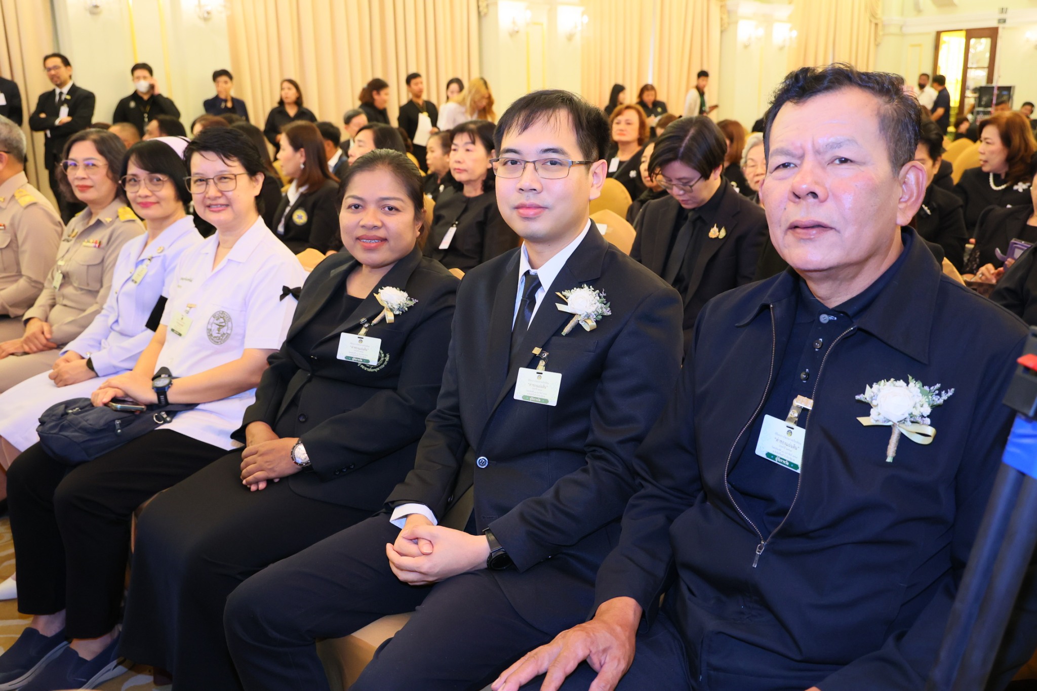 ภาพบรรยากาศผู้ร่วมงาน