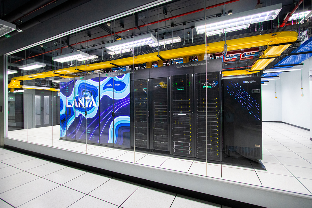 เครื่องซูเปอร์คอมพิวเตอร์ LANTA