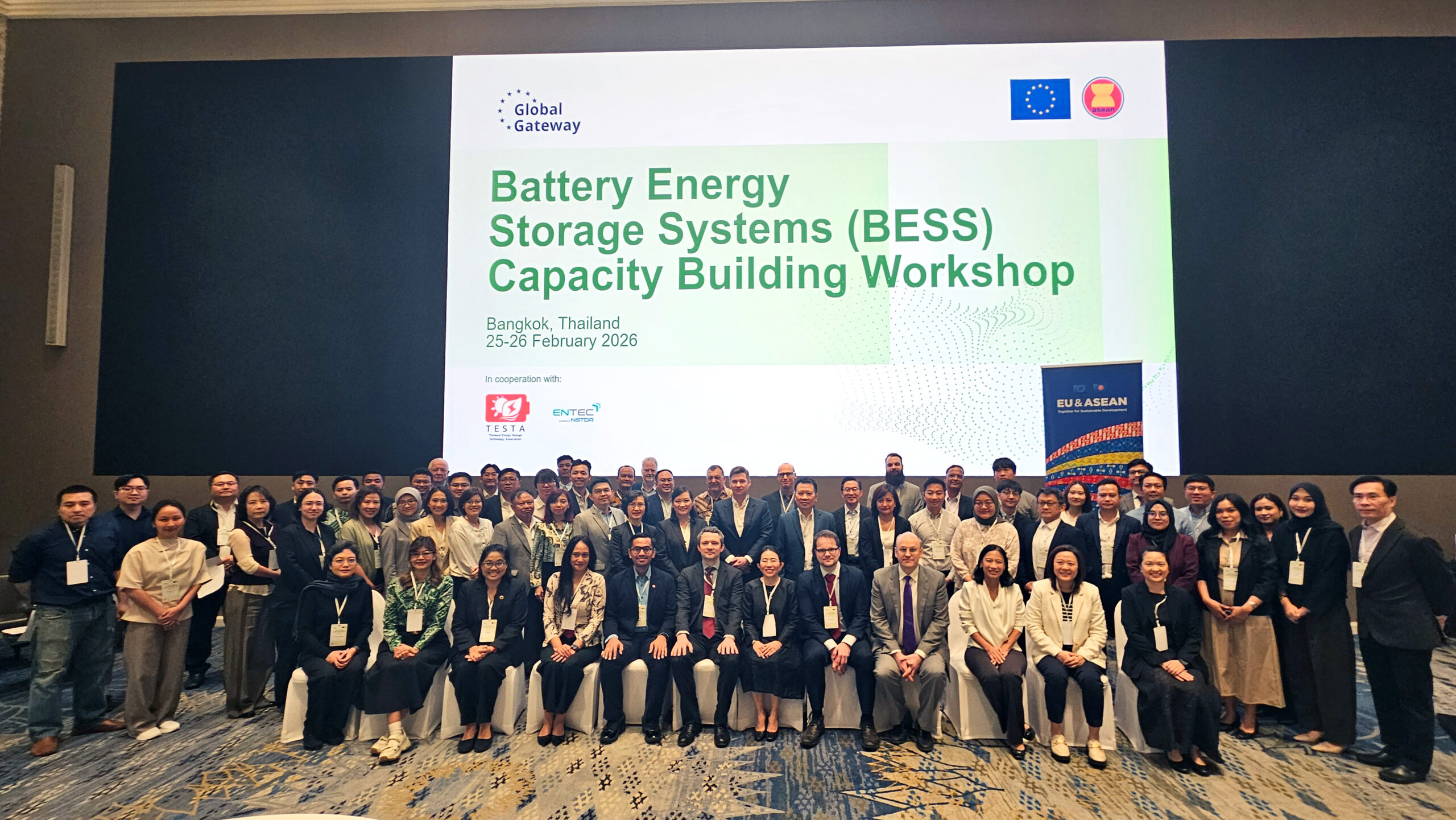 ภาพเปิดข่าวENTEC สวทช. และ TESTA เปิดเวทีอบรม BESS ระดับอาเซียน ยกระดับศักยภาพนักพัฒนาโครงการพลังงานสะอาด หนุนเป้า APAEC 2026–2030
