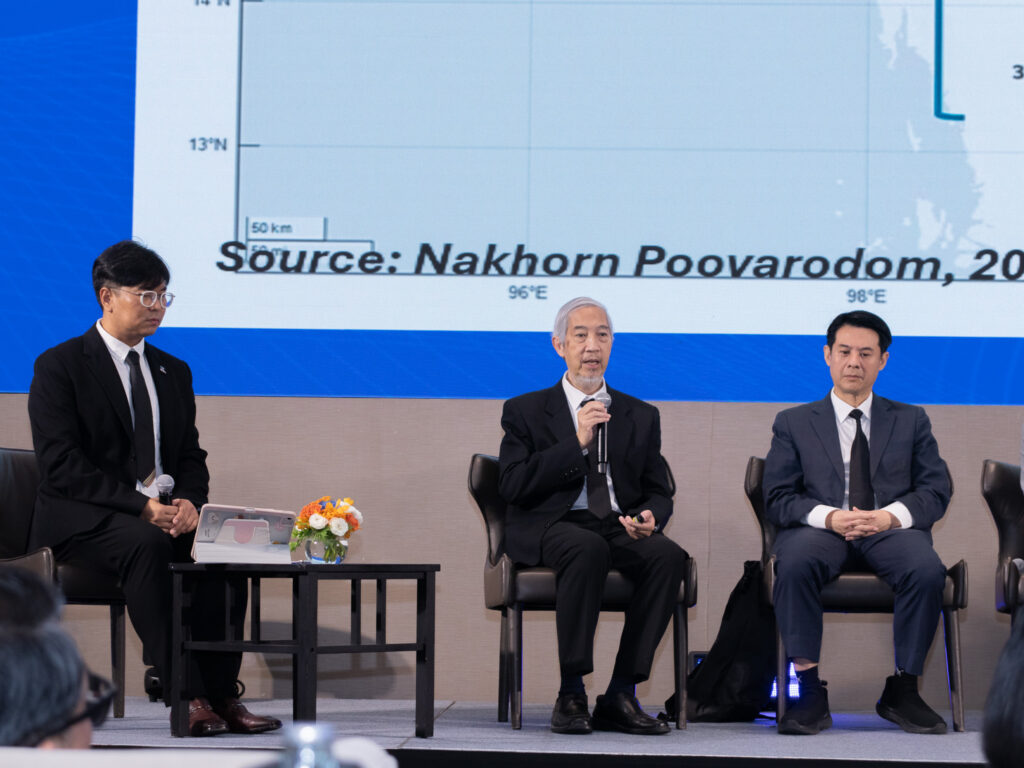 ภาพ: การเสวนาวิชาการโดยผู้เชี่ยวชาญ เพื่อถอดบทเรียนและแลกเปลี่ยนข้อมูลด้านการรับมือภัยพิบัติ