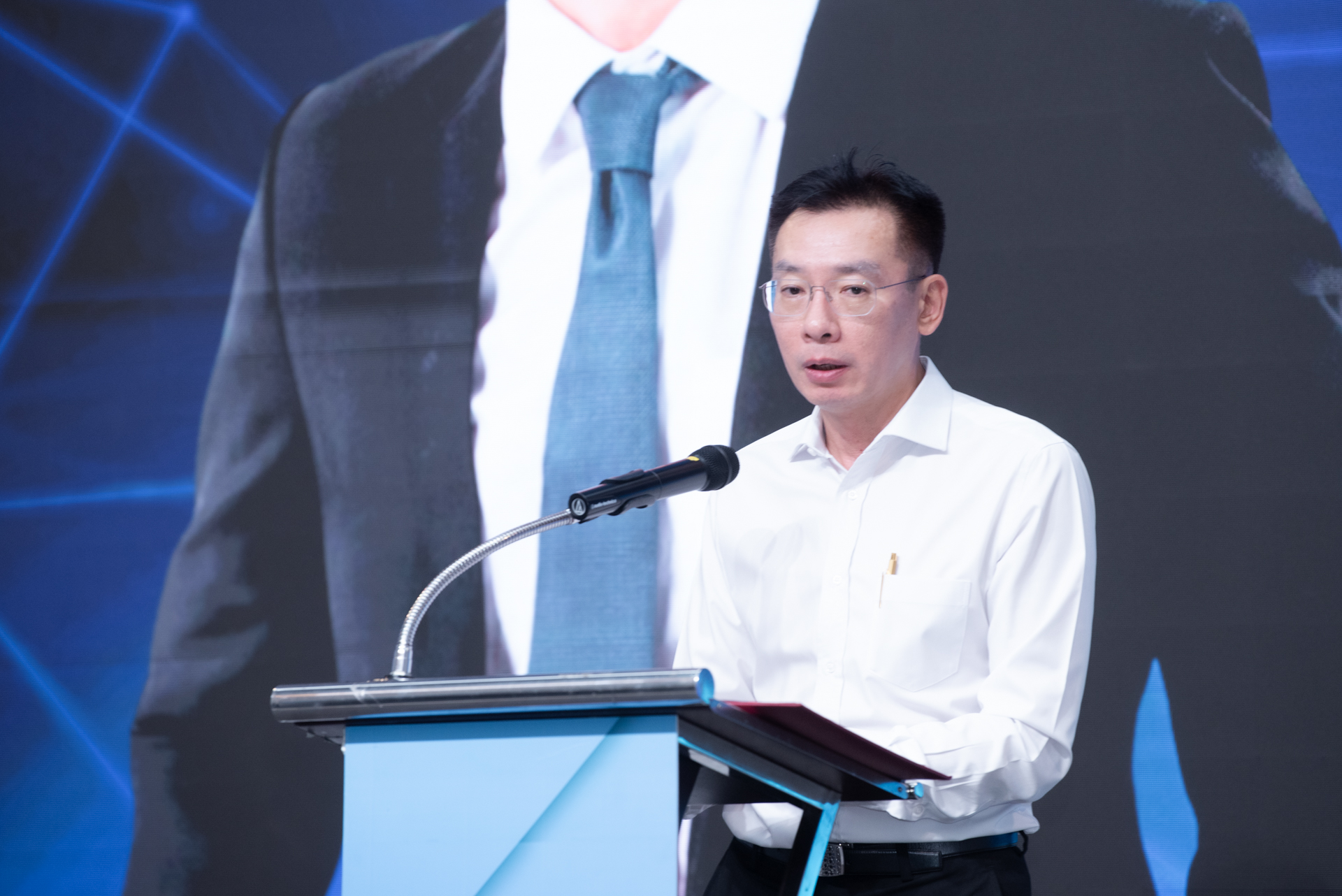 ศาสตราจารย์ ดร.ศุภชัย ปทุมนากุล ปลัดกระทรวงการอุดมศึกษา วิทยาศาสตร์ วิจัยและนวัตกรรม (อว.)