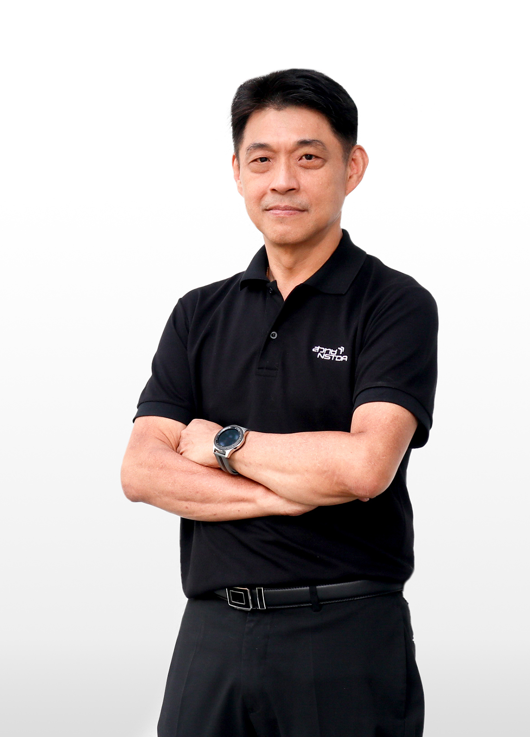 ดร.ธีระ ภัทราพรนันท์ ทีมวิจัยเทคโนโลยีเกษตรดิจิทัล เนคเทค สวทช. ผู้พัฒนา HandySense AWD ชุดอุปกรณ์เซนเซอร์สำหรับตรวจวัดระดับน้ำในแปลงนาเพื่อสนับสนุนให้เกษตรกรทำนาแบบเปียกสลับแห้งได้อย่างแม่นยำ