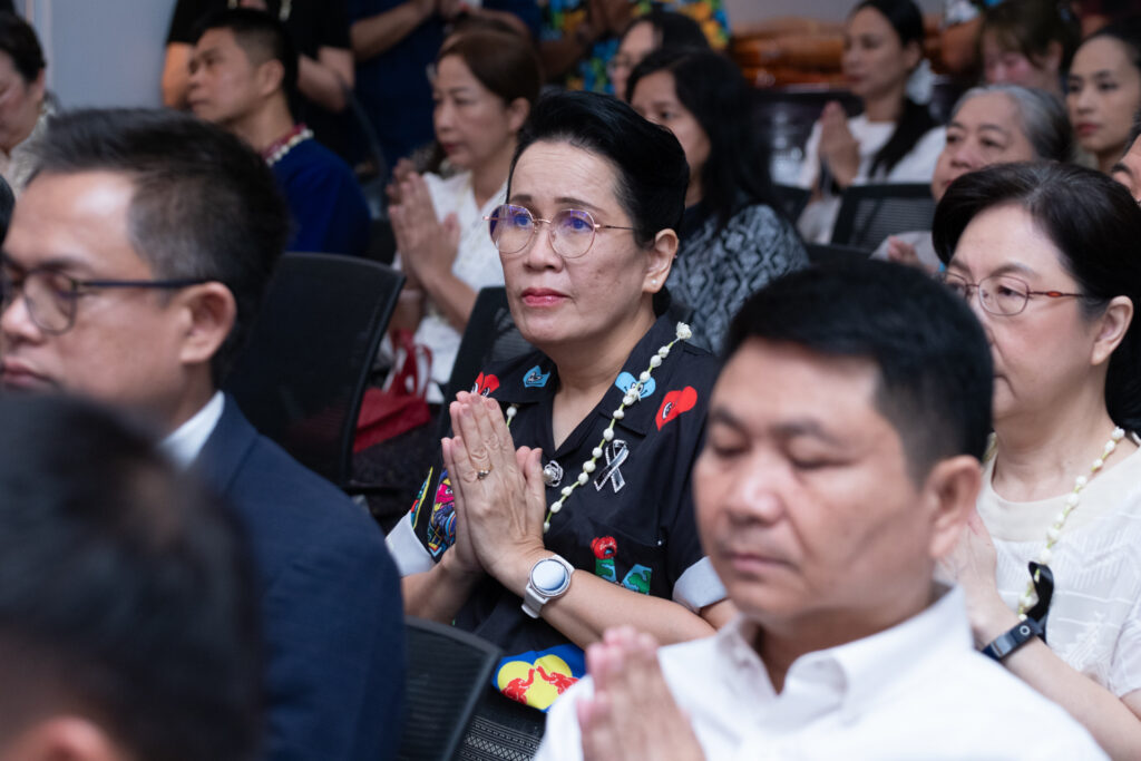 ภาพ: ดร.จุฬารัตน์ ตันประเสริฐ รองผู้อำนวยการ สวทช. ร่วมในพิธีสงฆ์เพื่อความเป็นสิริมงคล