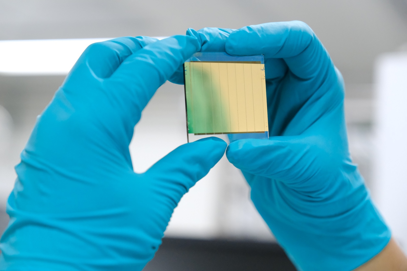 ภาพต้นแบบงานวิจัยเซลล์แสงอาทิตย์เพอรอฟสไกต์