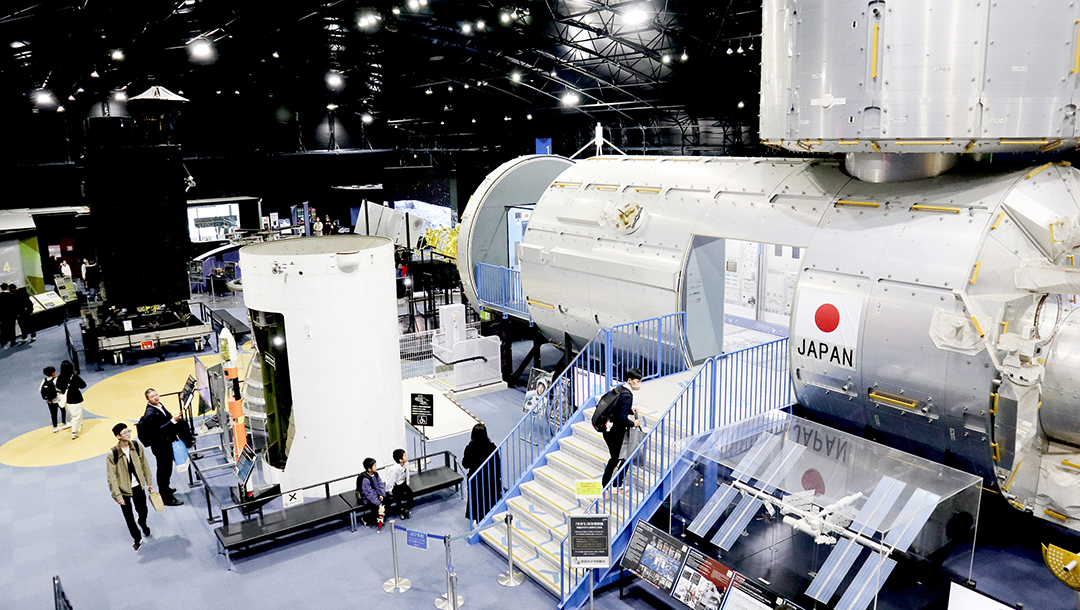 ภายใน Space Dome ของ JAXA แสดงนิทรรศการเทคโนโลยีอวกาศ