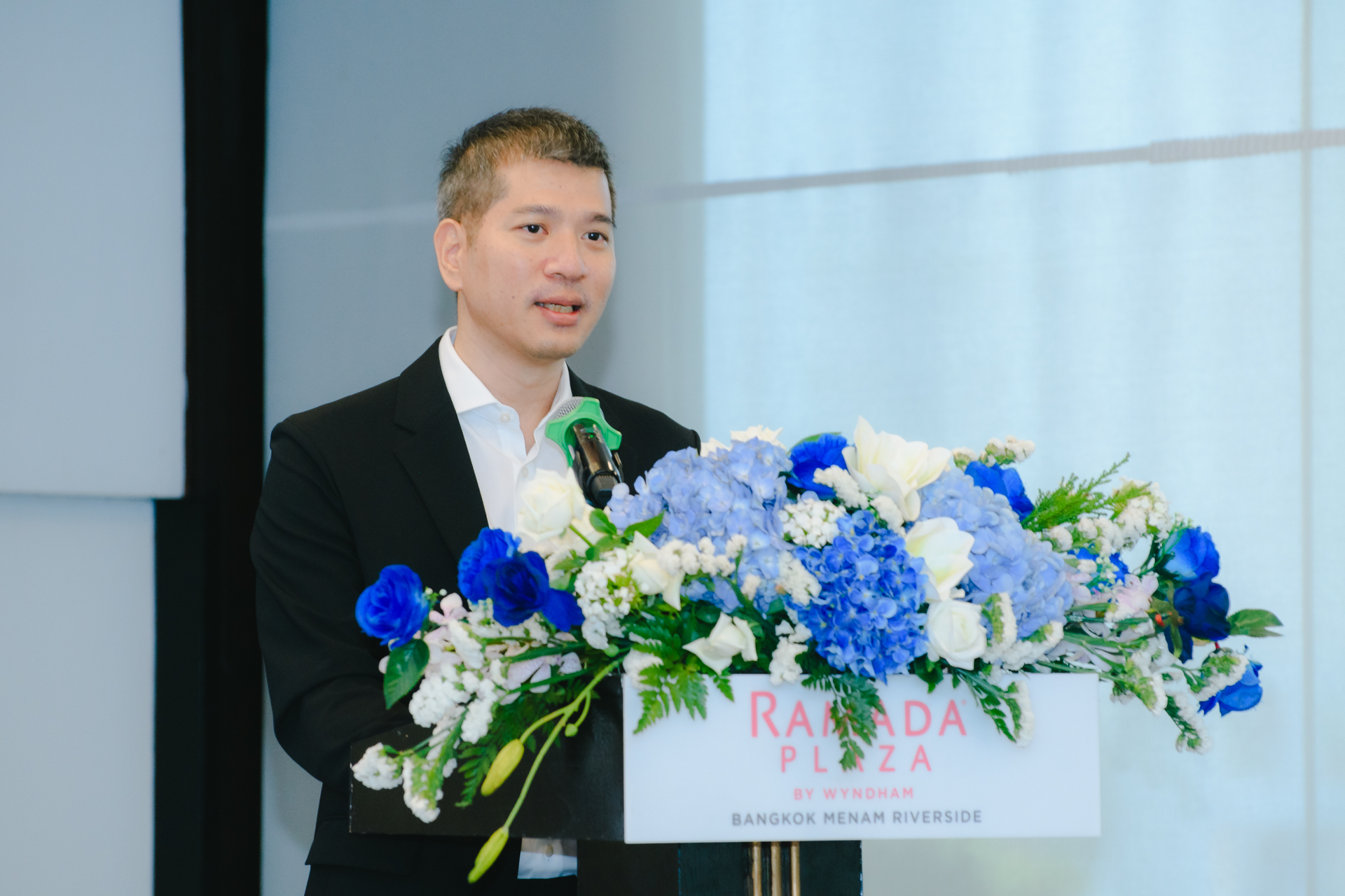 ภาพ ม.ล.ภาสกร อาภากร