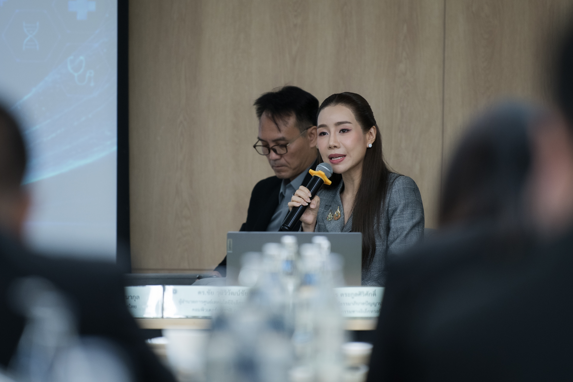 ภาพดร.เพ็ญพิสุทธิ์ จินตโสภณ