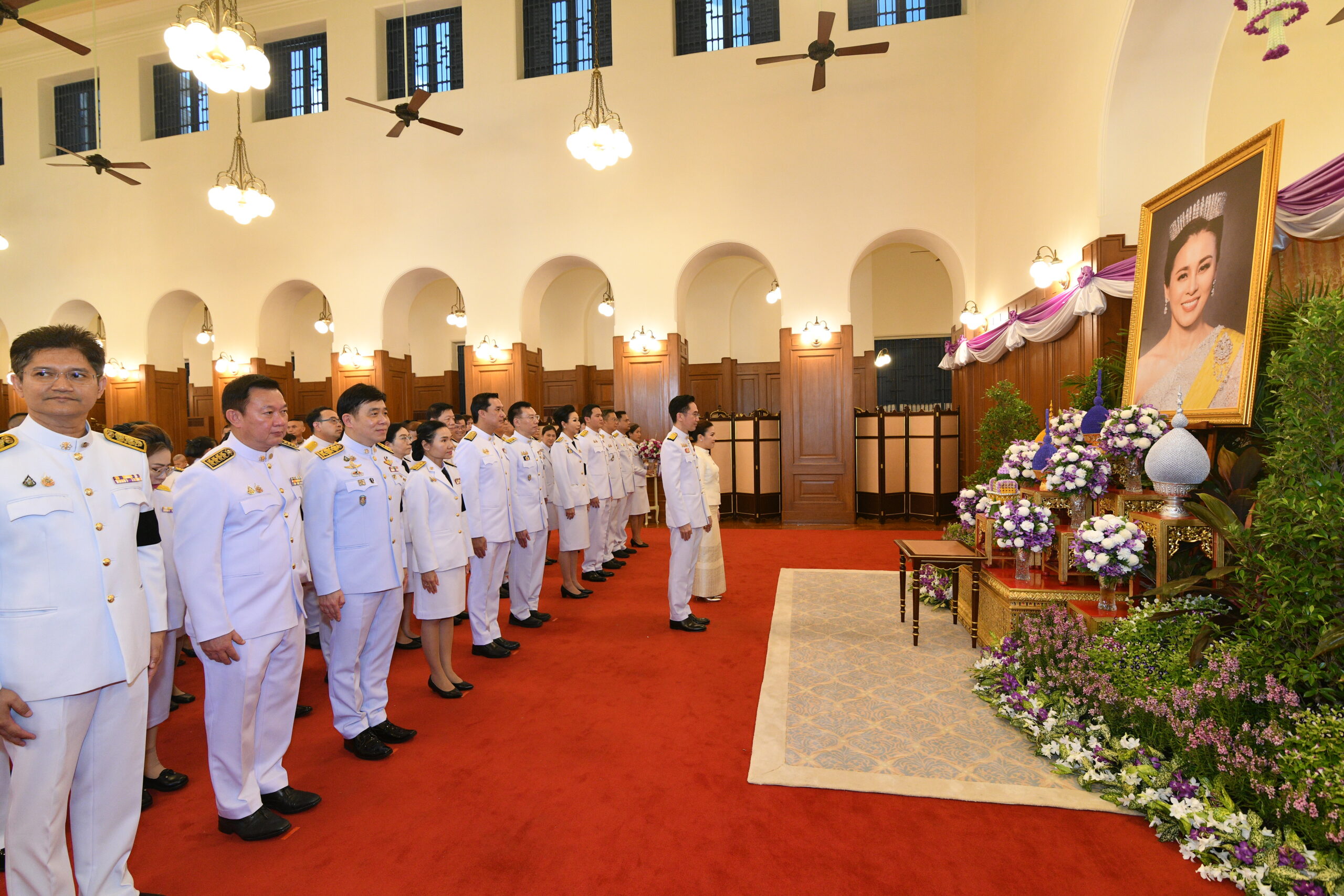 ภาพอว. ร่วมพิธีเจริญพระพุทธมนต์ ทำบุญตักบาตรถวายพระราชกุศล และลงนามถวายพระพรชัยมงคล
เนื่องในโอกาสมหามงคลเฉลิมพระชนมพรรษา 4 รอบ สมเด็จพระนางเจ้า ฯ พระบรมราชินี 3 มิถุนายน 2569