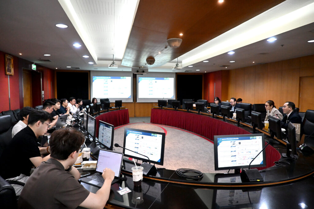 ภาพ บรรยากาศการประชุมหารือระหว่างคณะผู้แทน CATARC และผู้แทน สวทช. เพื่อแลกเปลี่ยนองค์ความรู้และวางแนวทางความร่วมมือด้านเทคโนโลยียานยนต์