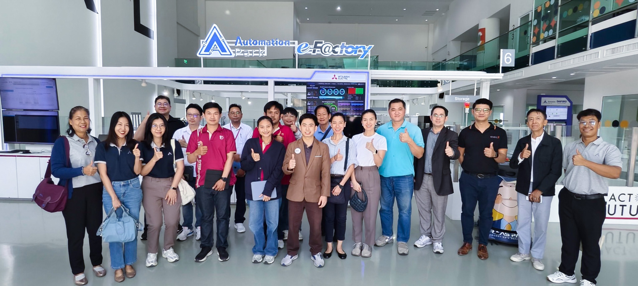ภาพผู้ประกอบการอาหารเข้าศึกษาดูงาน EEC Automation Park มหาวิทยาลัยบูรพา ด้านระบบอัตโนมัติอุตสาหกรรม 4.0