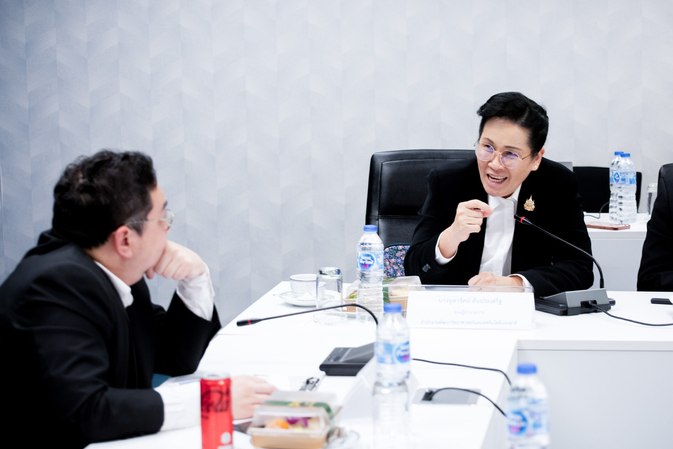 ดร.จุฬารัตน์ ตันประเสริฐ รองผู้อำนวยการ สวทช. ขณะกล่าวบรรยาย