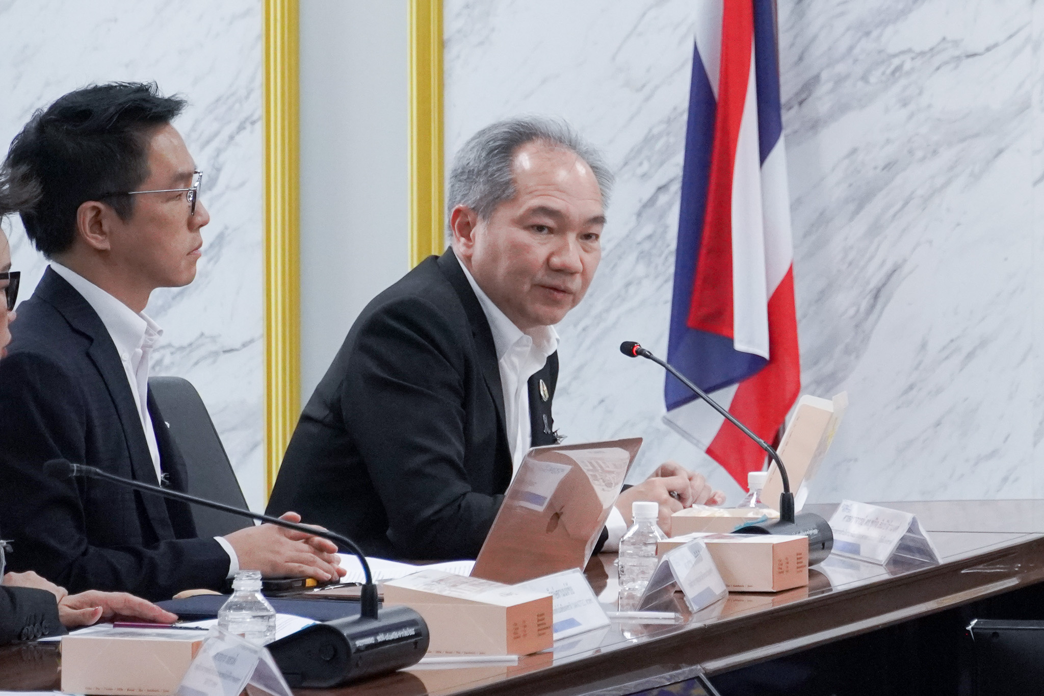 ภาพศาสตราจารย์ ดร.ชูกิจ ลิมปิจำนงค์ ผู้อำนวยการ สวทช.