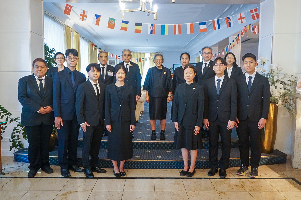 ภาพสมเด็จพระกนิษฐาธิราชเจ้า กรมสมเด็จพระเทพรัตนราชสุดา ฯ สยามบรมราชกุมารี
เสด็จฯ เข้าร่วมพิธีเปิดการประชุมผู้ได้รับรางวัลโนเบล ครั้งที่ 75 สหสาขาวิชา
(Interdisciplinary Sciences) ณ เมืองลินเดา สหพันธ์สาธารณรัฐเยอรมนี