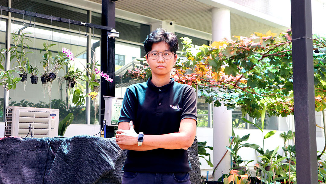ศศิวิมล ทรงไตร ผู้ช่วยวิจัยอาวุโส กลุ่มวิจัยอุปกรณ์สเปกโทรสโกปีและเซนเซอร์ เนคเทค สวทช. ผู้ร่วมวิจัยเทคโนโลยี Agrivoltaics