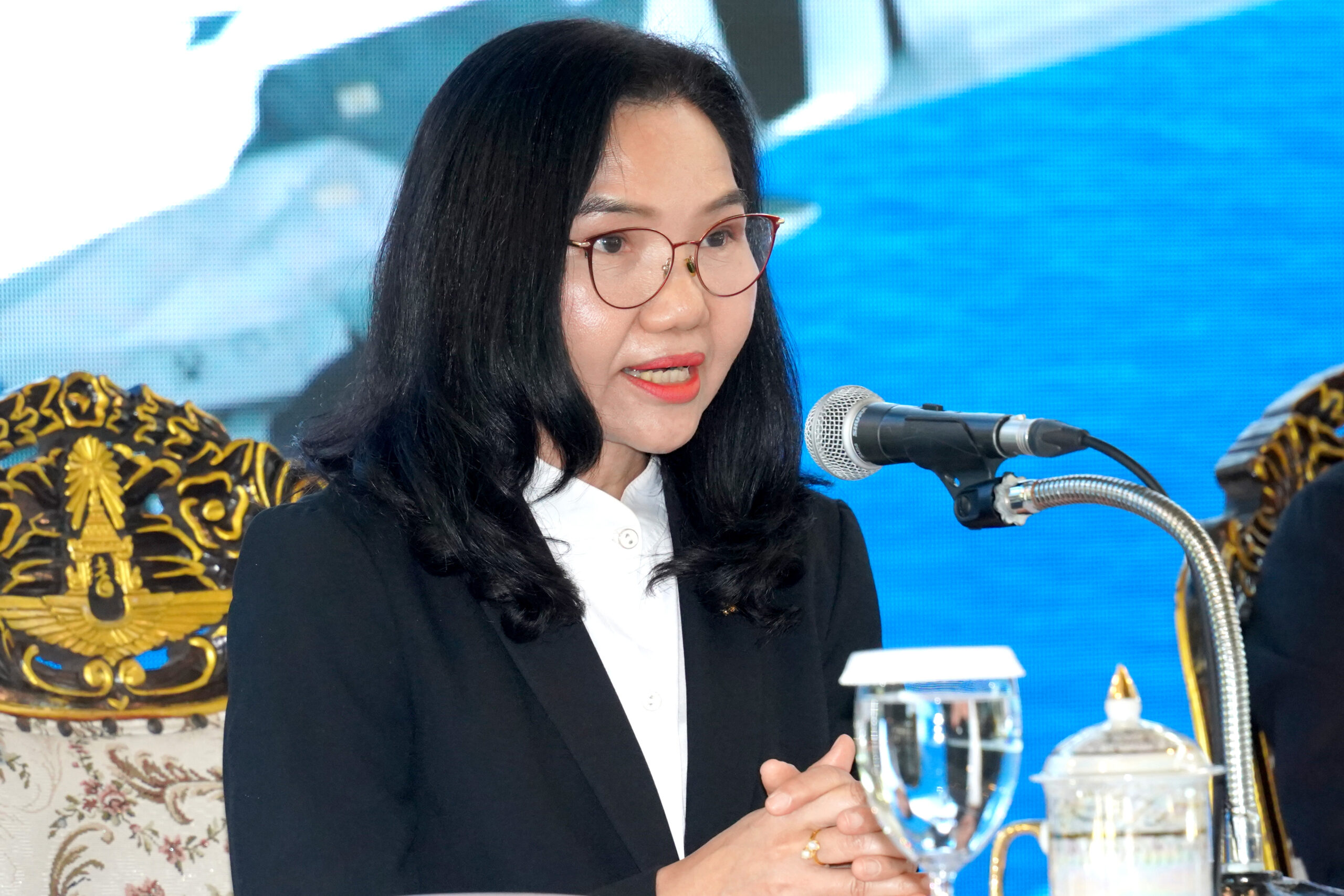 นางสาววราภรณ์ รุ่งตระการ รองปลัดกระทรวง อว. กล่าวแถลงข่าว
