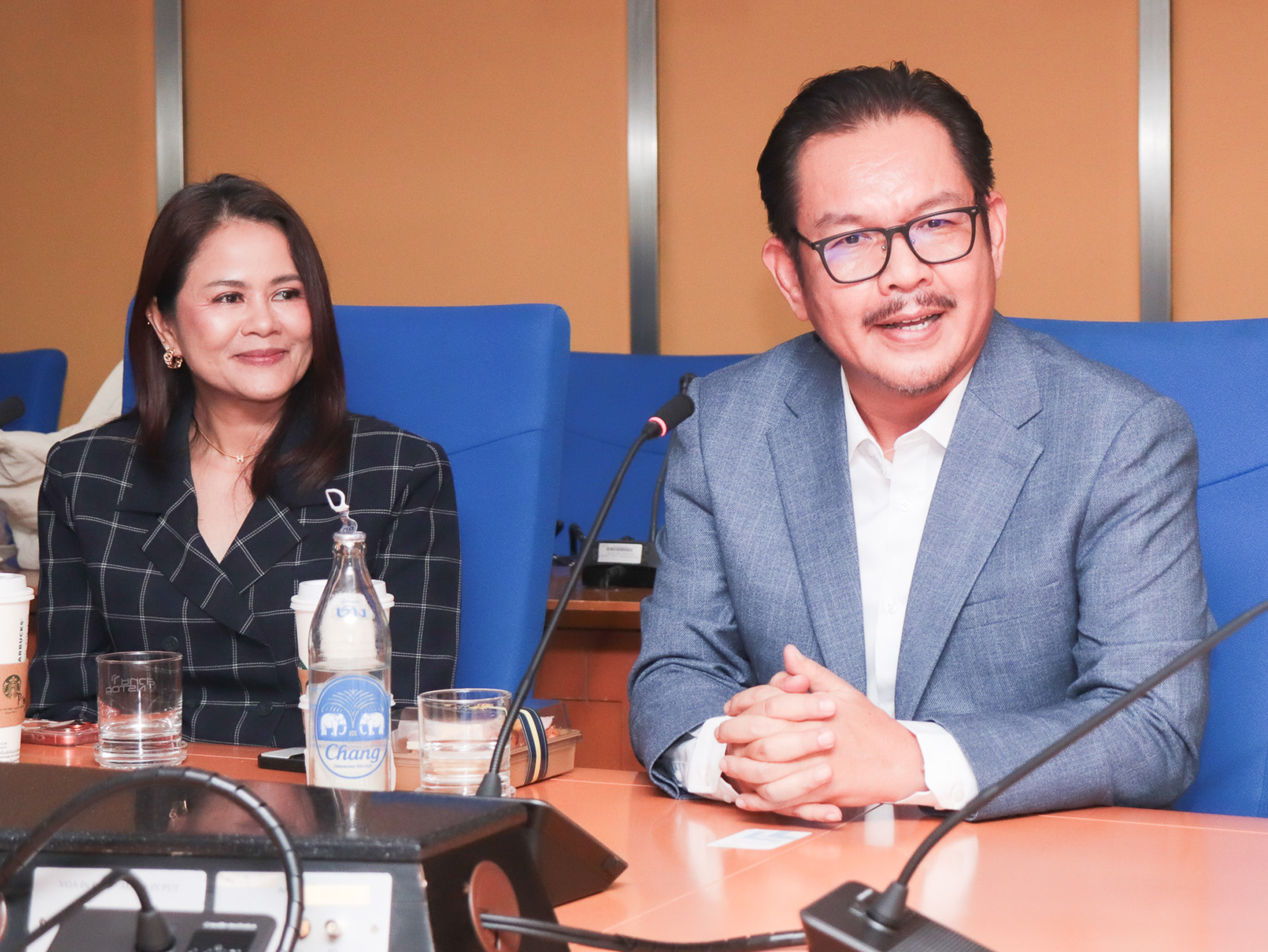 คุณภาณุพงษ์ ฤทธิสมจิต กรรมการผู้จัดการ บริษัท สยาม พรีซิชั่น คอมโพเน้นส์ จำกัด