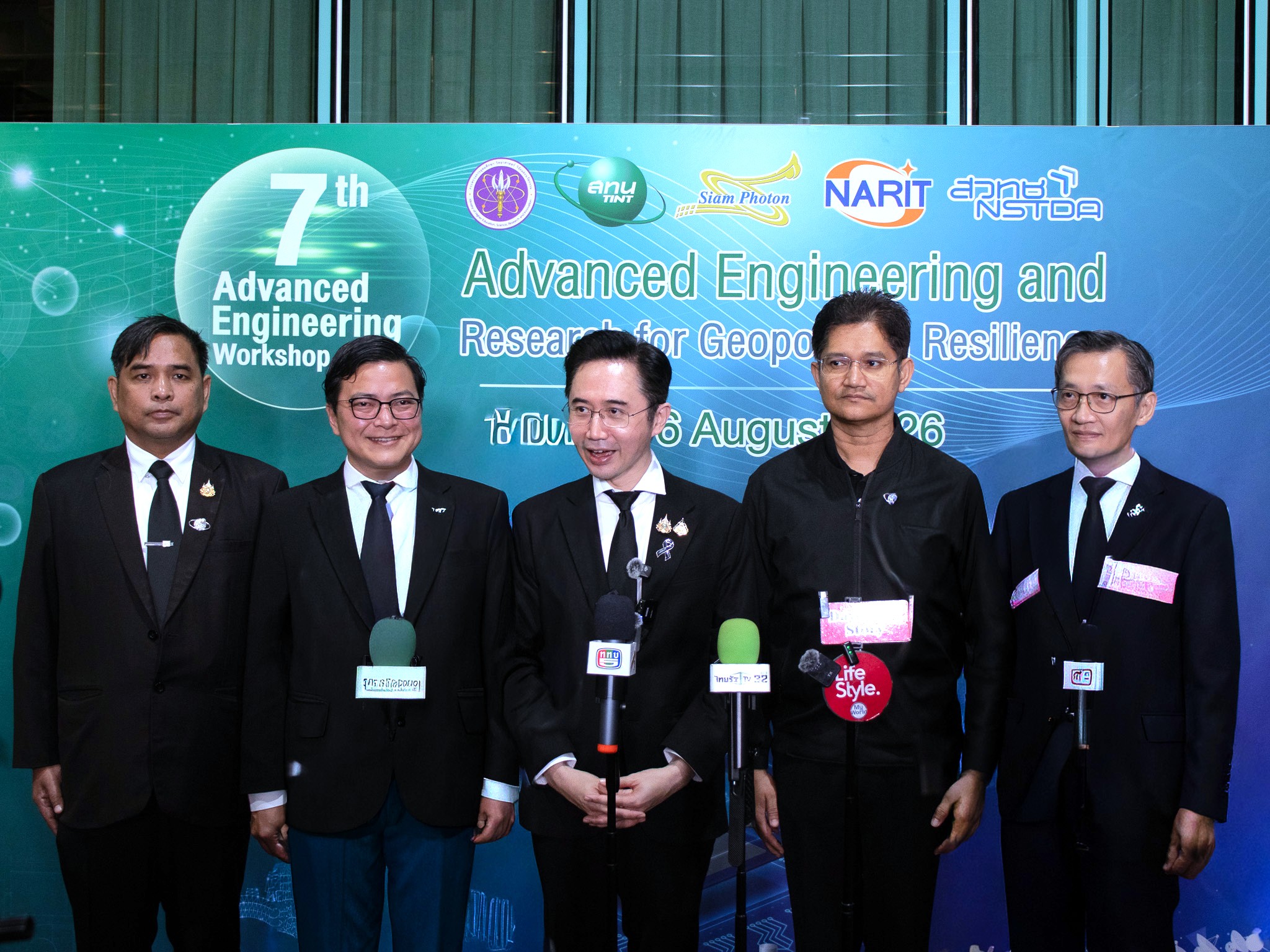 ภาพการสัมภาษณ์(ุ้บริหารภายในงาน