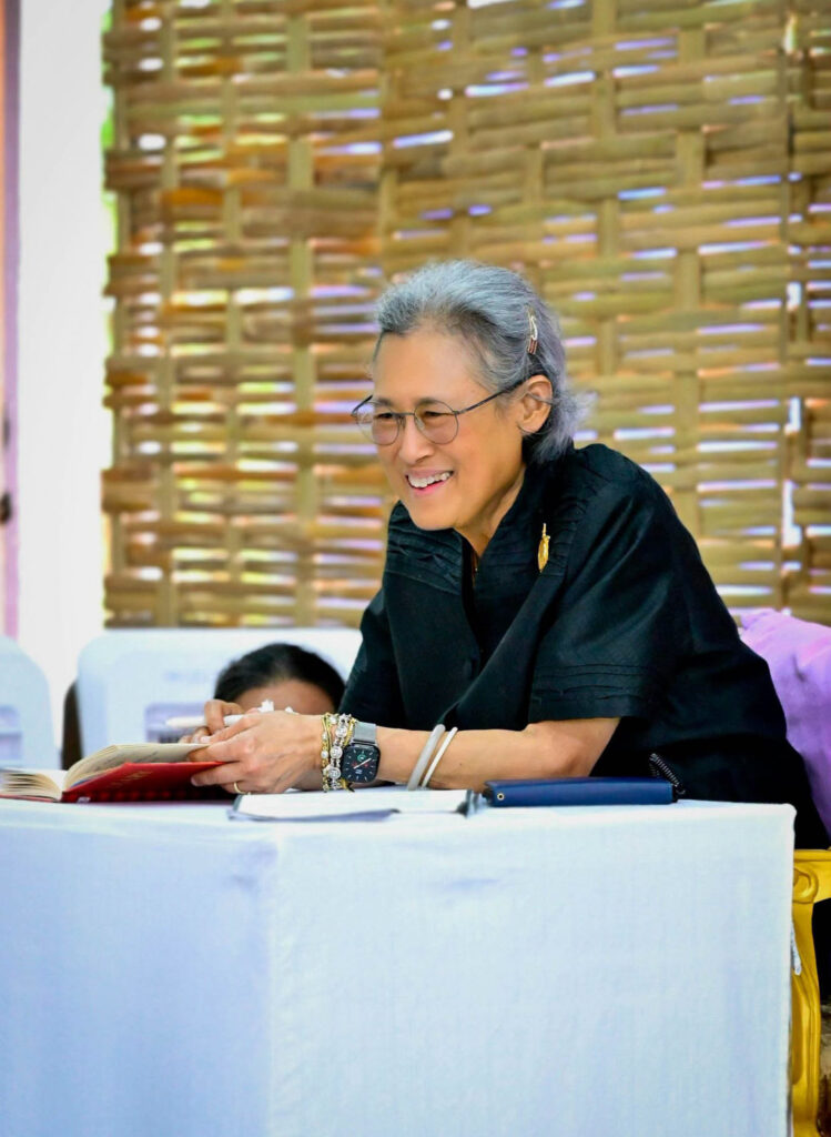 สมเด็จพระกนิษฐาธิราชเจ้า กรมสมเด็จพระเทพรัตนราชสุดา ฯ สยามบรมราชกุมารี ทรงปฏิบัติพระรา