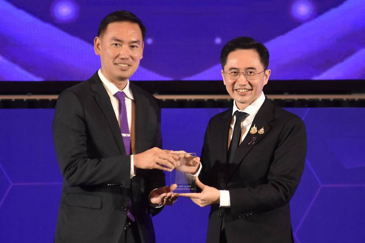 ภาพย่อง ผู้ช่วยศาสตราจารย์ ดร.ชยสิทธิ์ อุตมาภินันท์ จากสำนักวิชาวิทยาศาสตร์และวิศวกรรมชีวโมเลกุล สถาบันวิทยสิริเมธี (VISTEC)