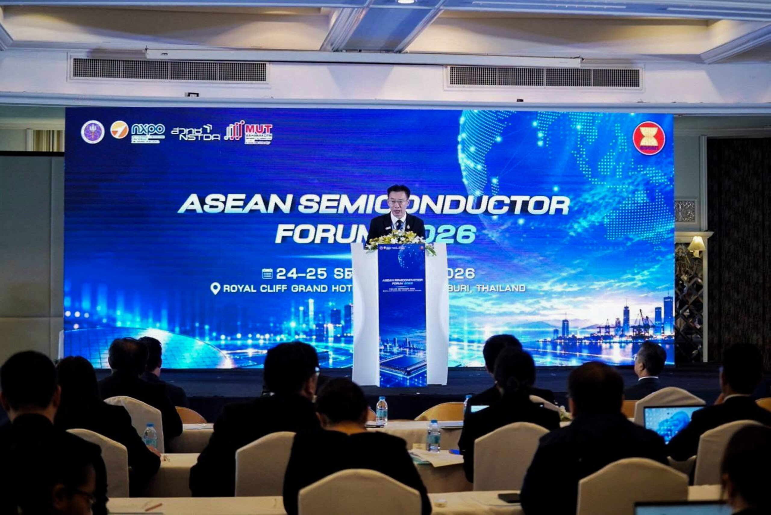 ศาสตราจารย์ ดร.ศุภชัย ปทุมนากุล ปลัดกระทรวง อว. กล่าวต้อนรับในงาน ASEAN Semiconductor Forum 2026