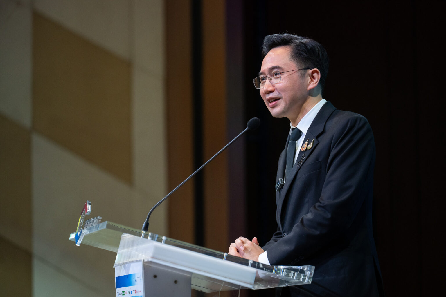 ศ. ดร.ยศชนัน วงศ์สวัสดิ์ รองนายกรัฐมนตรีและ รมว.อว. กล่าวปาฐกถาพิเศษในงาน Techinno Forum 2026