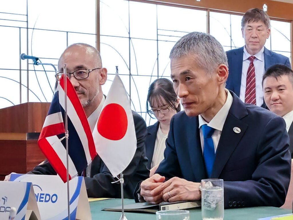 Mr. YOKOSHIMA Naohiko ผู้อำนวยการ NEDO ในการประชุมหารือกรอบความร่วมมือวิจัยขั้นสูงกับ สวทช.