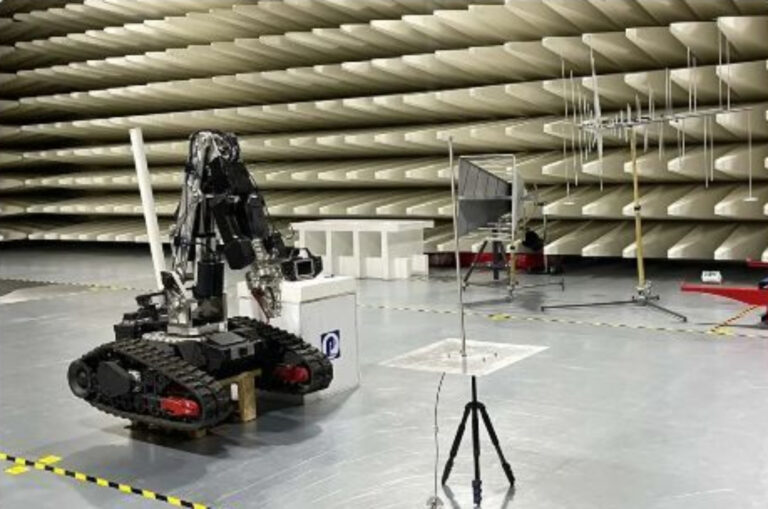 ทดสอบยุทโธปกรณ์ทางการทหาร