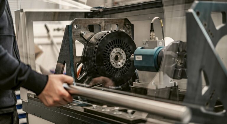 บริการแท่นทดสอบวัดประสิทธิภาพมอเตอร์ไฟฟ้า