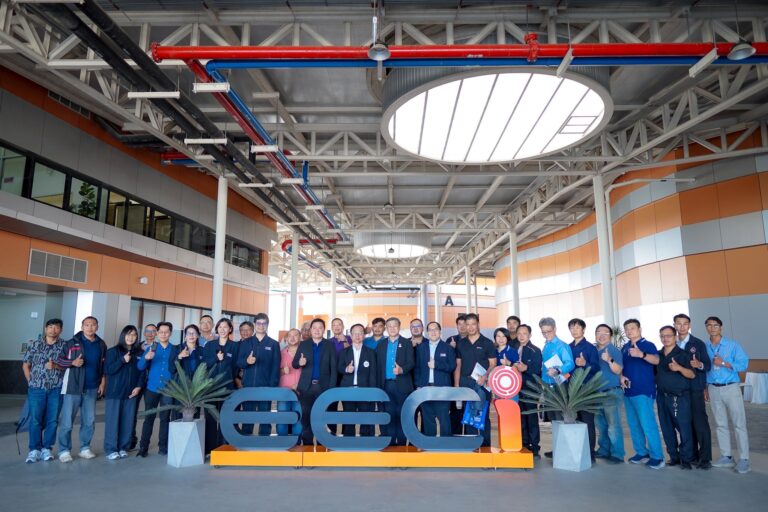 อว.- สวทช. Kick Off 8 หลักสูตรพัฒนาบุคลากรรับอุตสาหกรรม EV พร้อมเปิดแหล่งเรียนรู้ยานยนต์ไฟฟ้าขั้นสูงสำหรับเชิงพาณิชย์